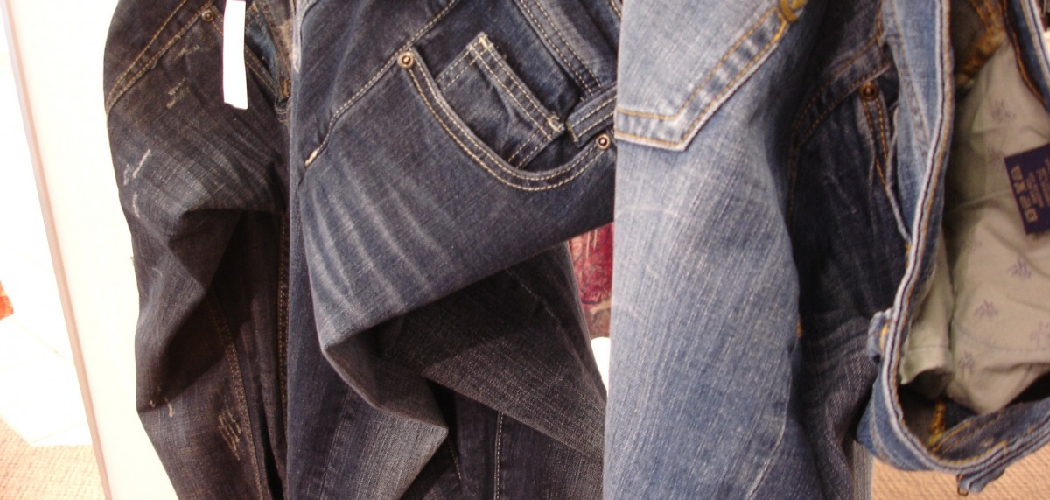 How to Fade Black Jeans to Grey