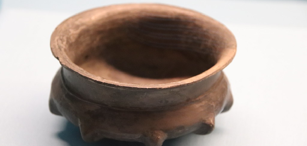 How to Make a Clay Bowl by Hand