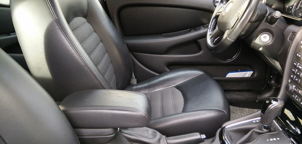 How to Protect Leather Seats From Jeans