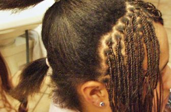 How to Put Box Braids in a Ponytail