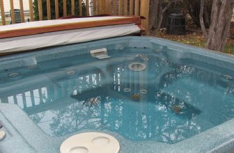 How to Cut Up a Hot Tub