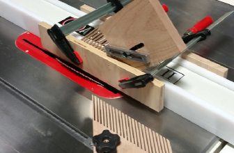 How to Cut Plexiglass with a Table Saw