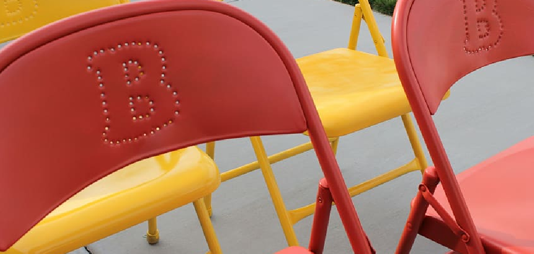 How to Decorate Folding Chairs