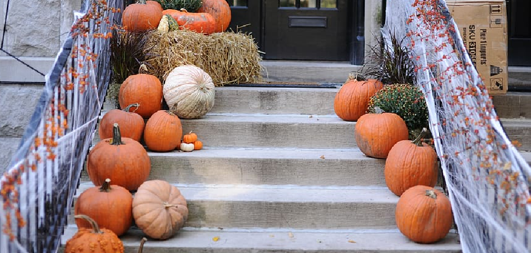 How to Decorate Porch With Pumpkins