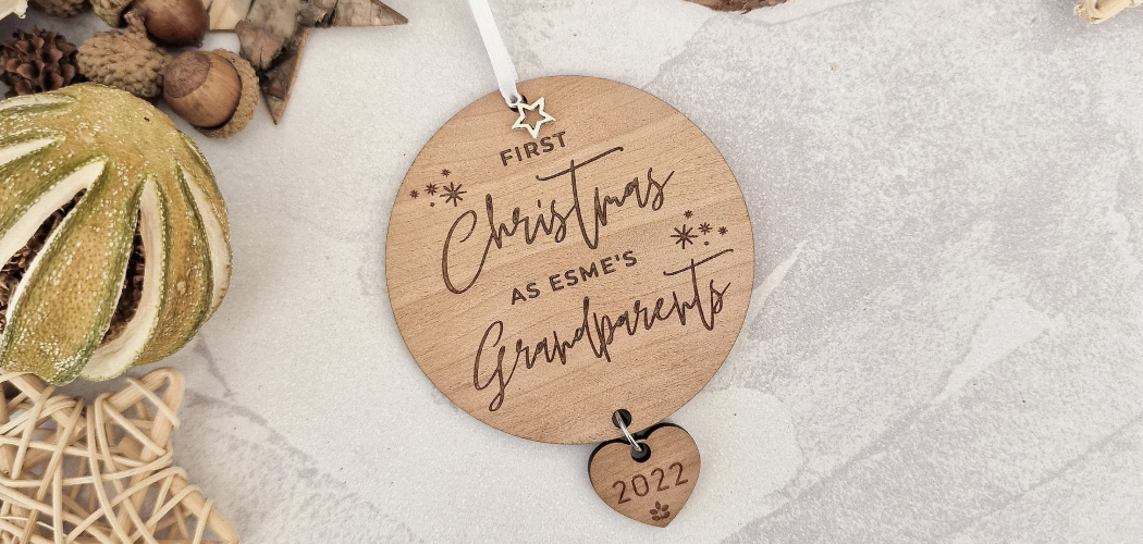 How to Decorate Wooden Ornaments