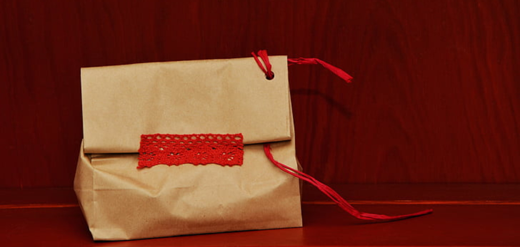 How to Decorate Brown Paper Bags for Christmas