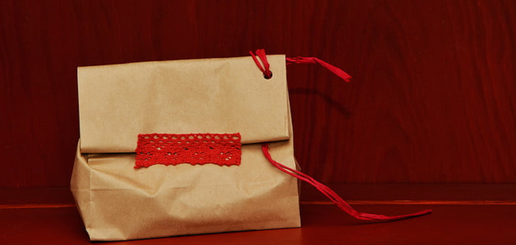 How to Decorate a Gift Bag with Ribbon