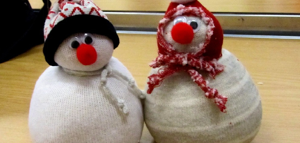 How to Make a Fabric Snowman