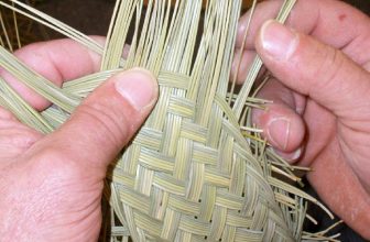 How to Weave a Basket out Of Grass