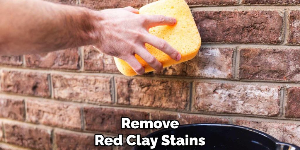 Remove
Red Clay Stains