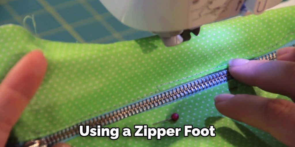 Using a Zipper Foot