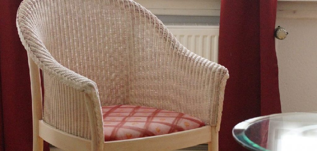 How to Remove Paint From Lloyd Loom Chair