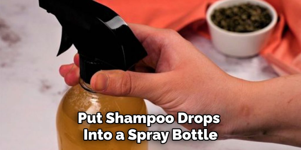 Put Shampoo Drops Into a Spray Bottle